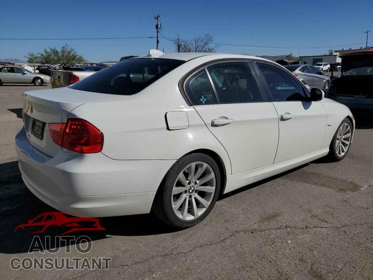 BMW 3 SERIES 2011 - WBAPH7C56BE852833