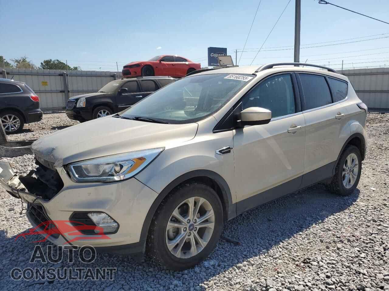 FORD ESCAPE 2017 - 1FMCU0GD4HUD65033