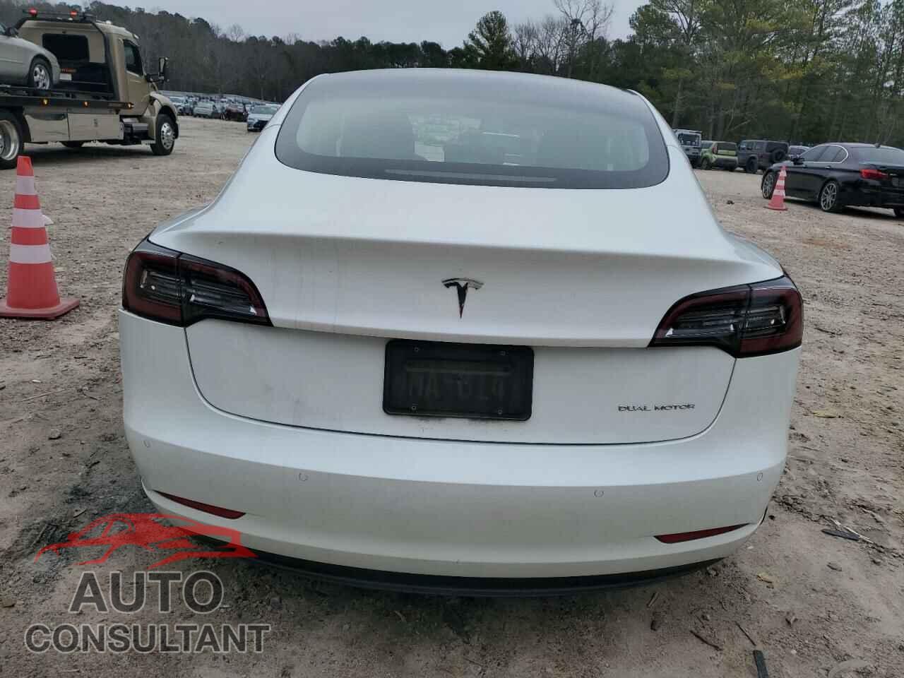TESLA MODEL 3 2022 - 5YJ3E1EB4NF128183