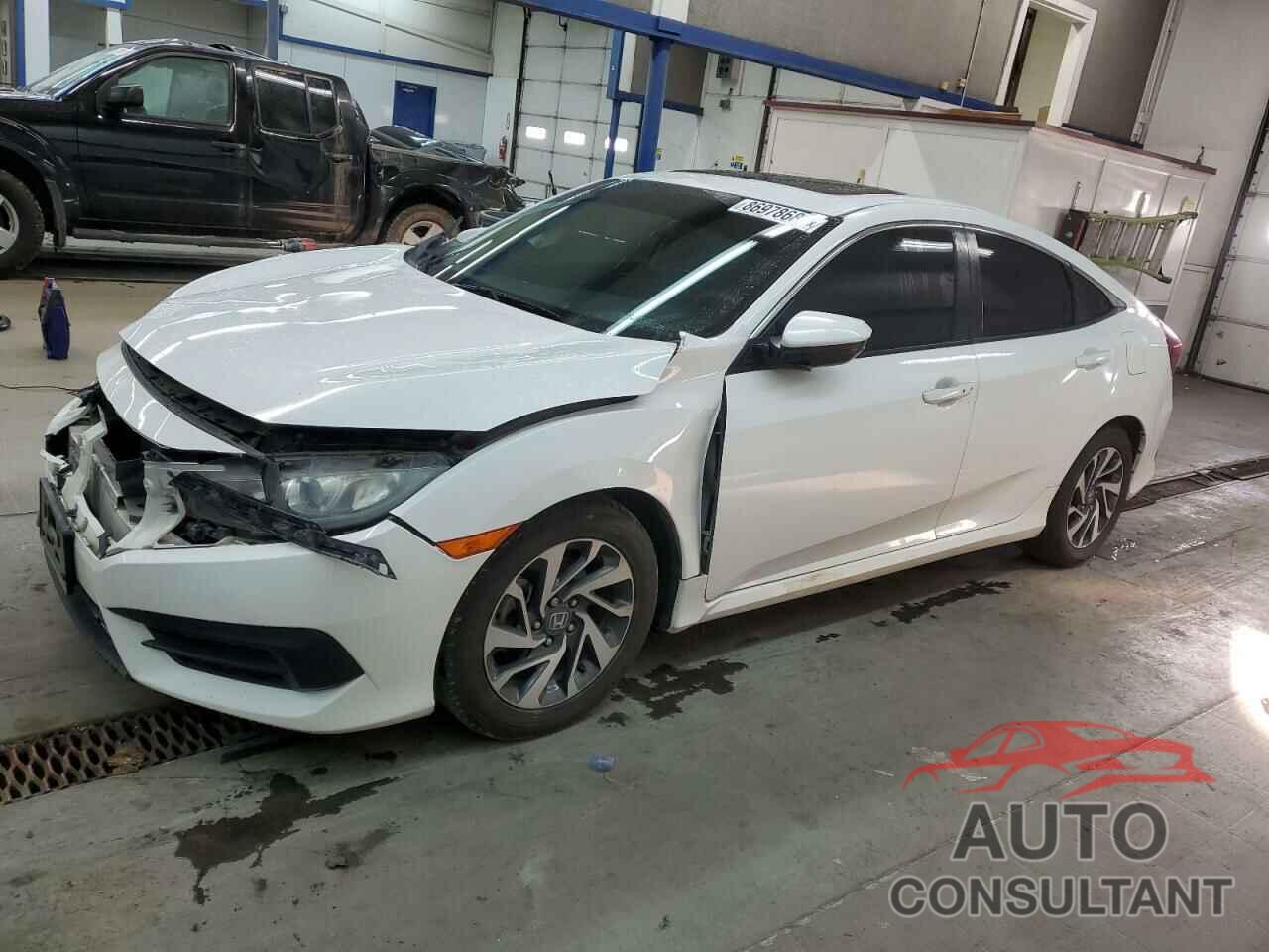 HONDA CIVIC 2018 - 2HGFC2F78JH510967