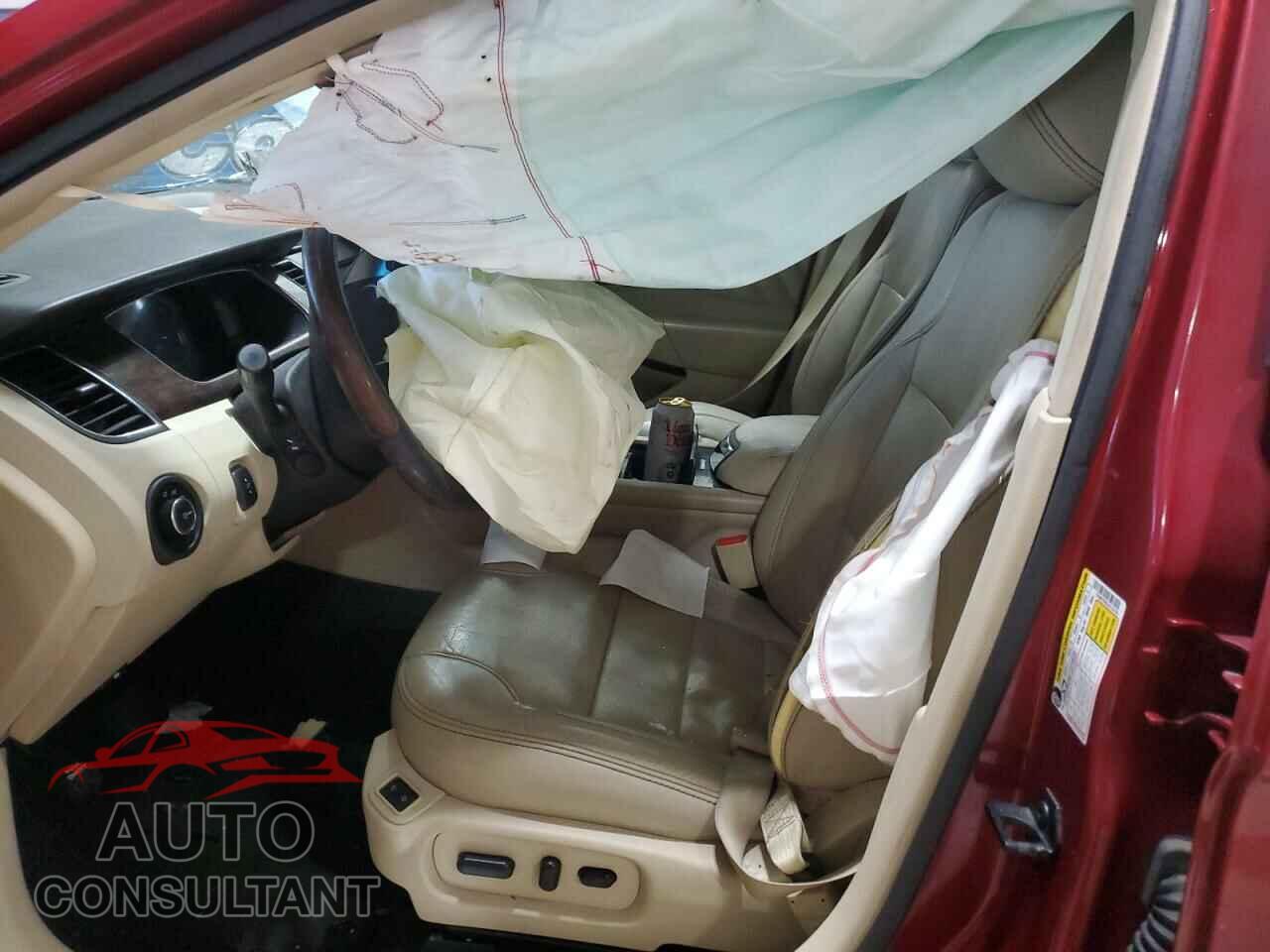 FORD TAURUS 2018 - 1FAHP2F88JG124183