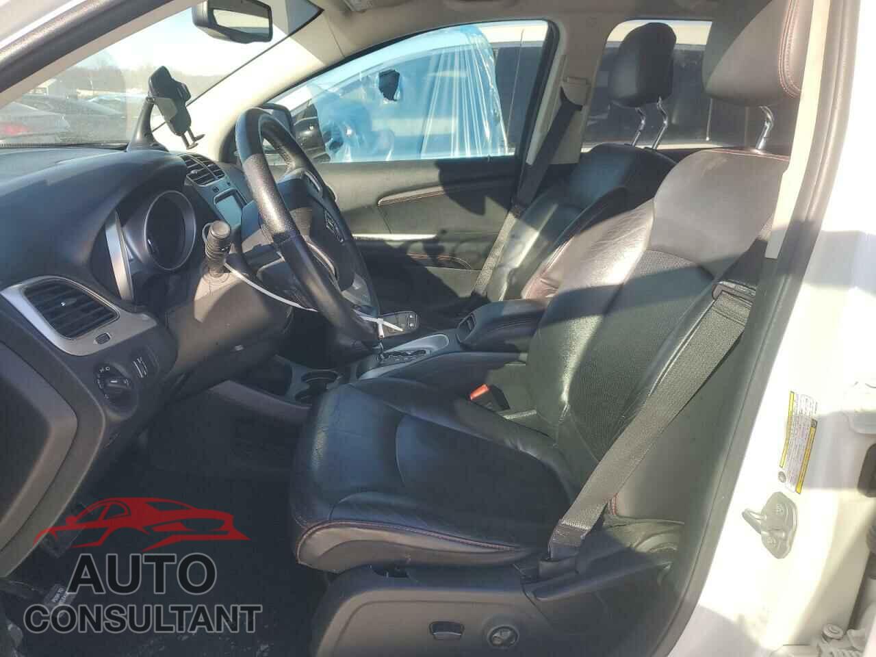 DODGE JOURNEY 2015 - 3C4PDCEG2FT645223