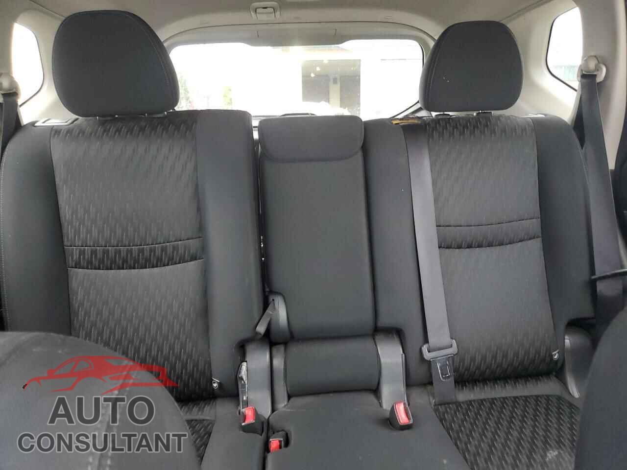 NISSAN ROGUE 2017 - KNMAT2MV9HP545663
