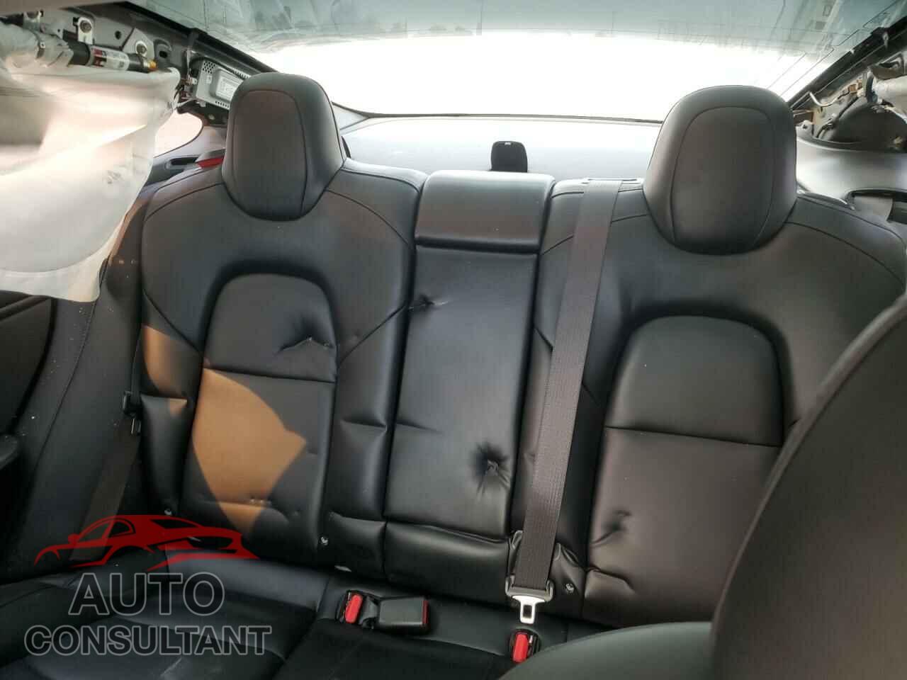 TESLA MODEL 3 2018 - 5YJ3E1EA4JF123762