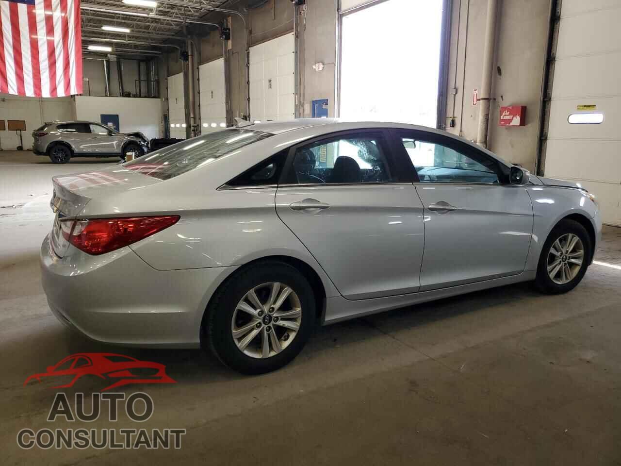 HYUNDAI SONATA 2011 - 5NPEB4AC7BH230348