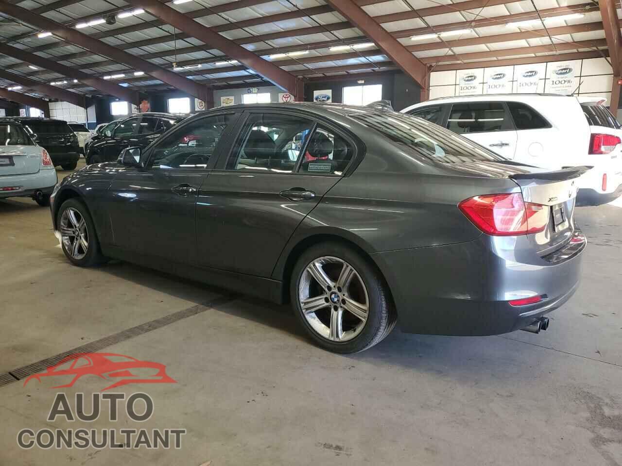 BMW 3 SERIES 2013 - WBA3B3G53DNR80212