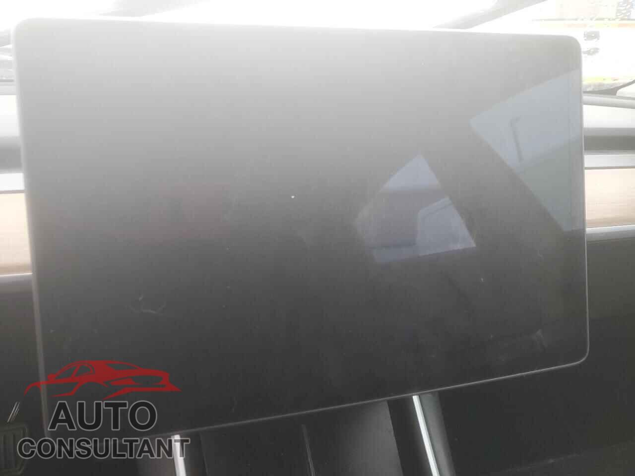 TESLA MODEL 3 2018 - 5YJ3E1EB5JF181436