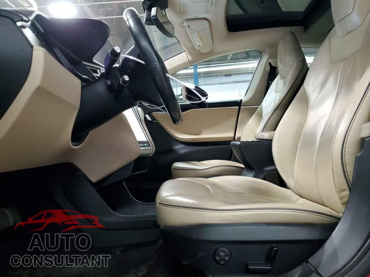 TESLA MODEL S 2014 - 5YJSA1H11EFP52016
