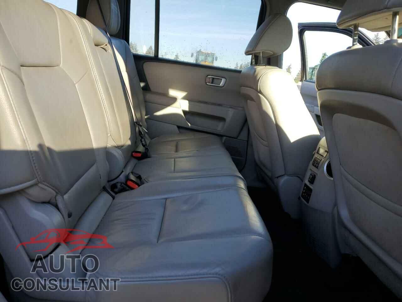 HONDA PILOT 2012 - 5FNYF4H61CB073045