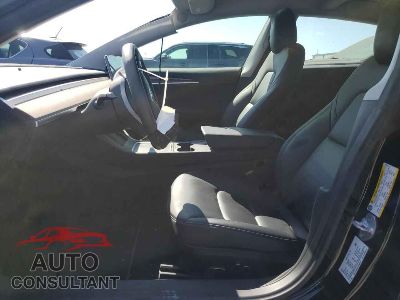 TESLA MODEL 3 2023 - 5YJ3E1EA7PF464131