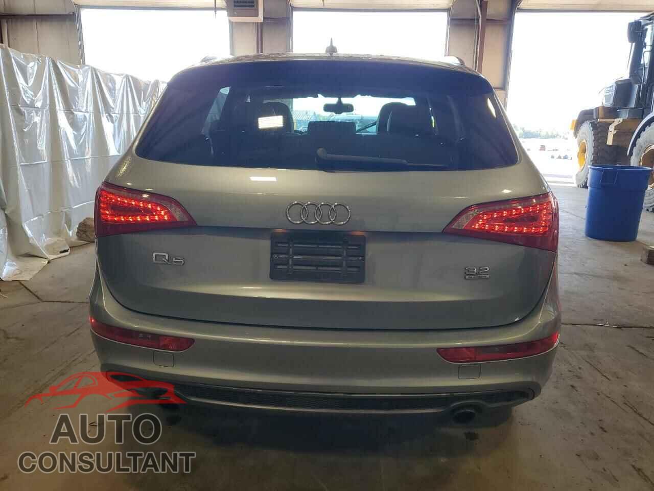 AUDI Q5 2011 - WA1DKAFP6BA091210