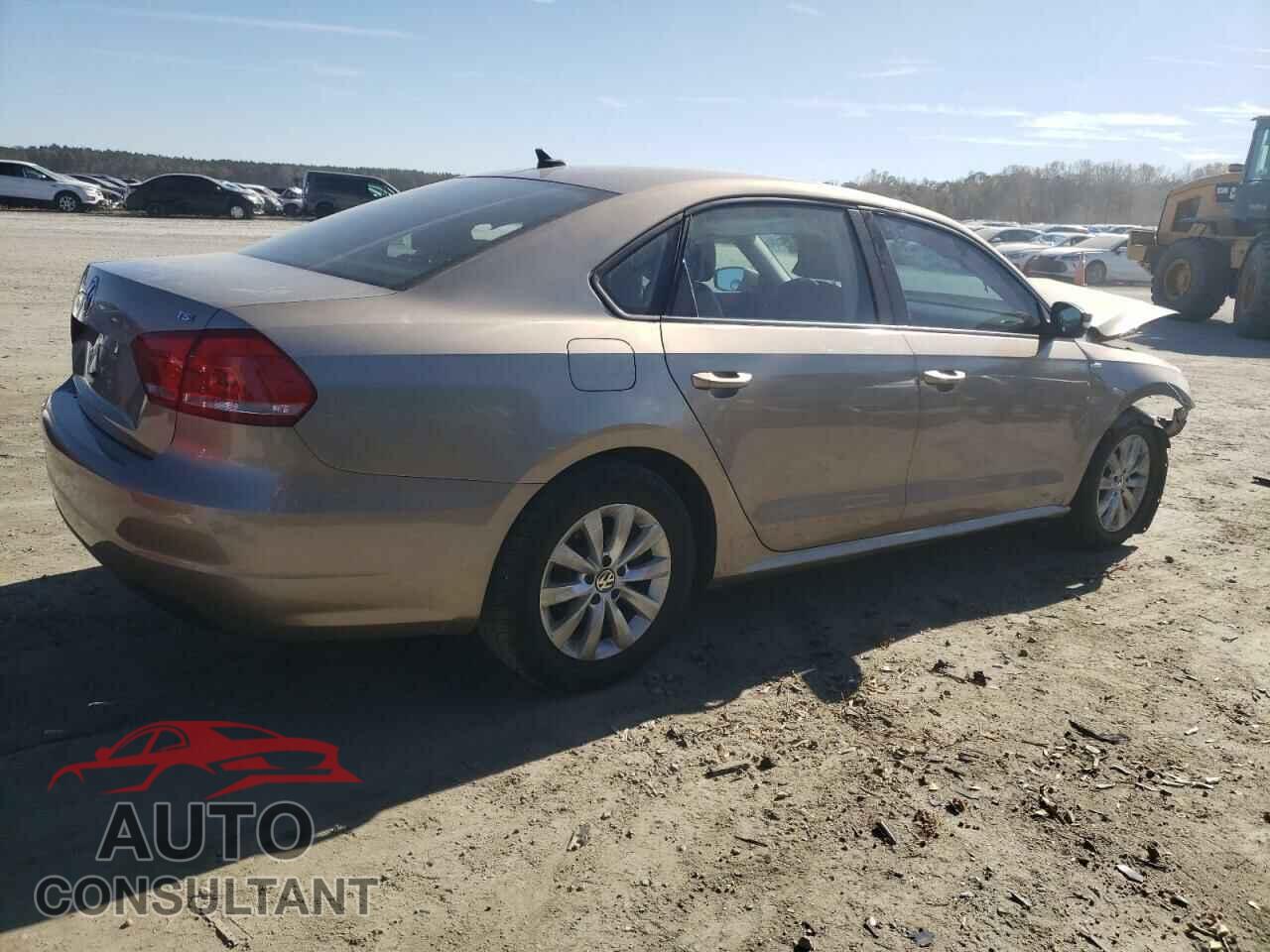 VOLKSWAGEN PASSAT 2015 - 1VWAT7A32FC048570
