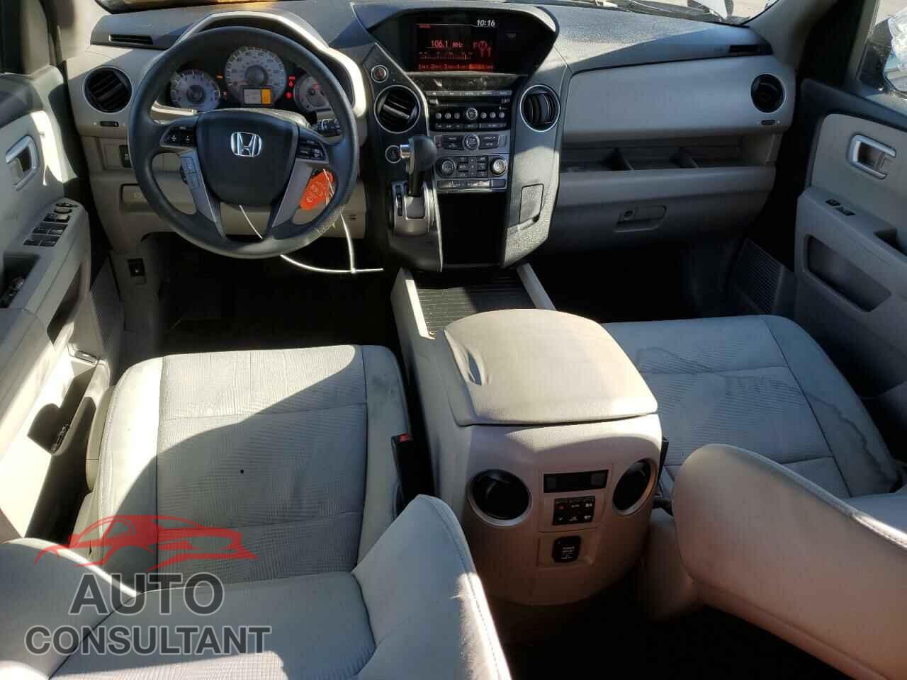 HONDA PILOT 2015 - 5FNYF4H26FB028149
