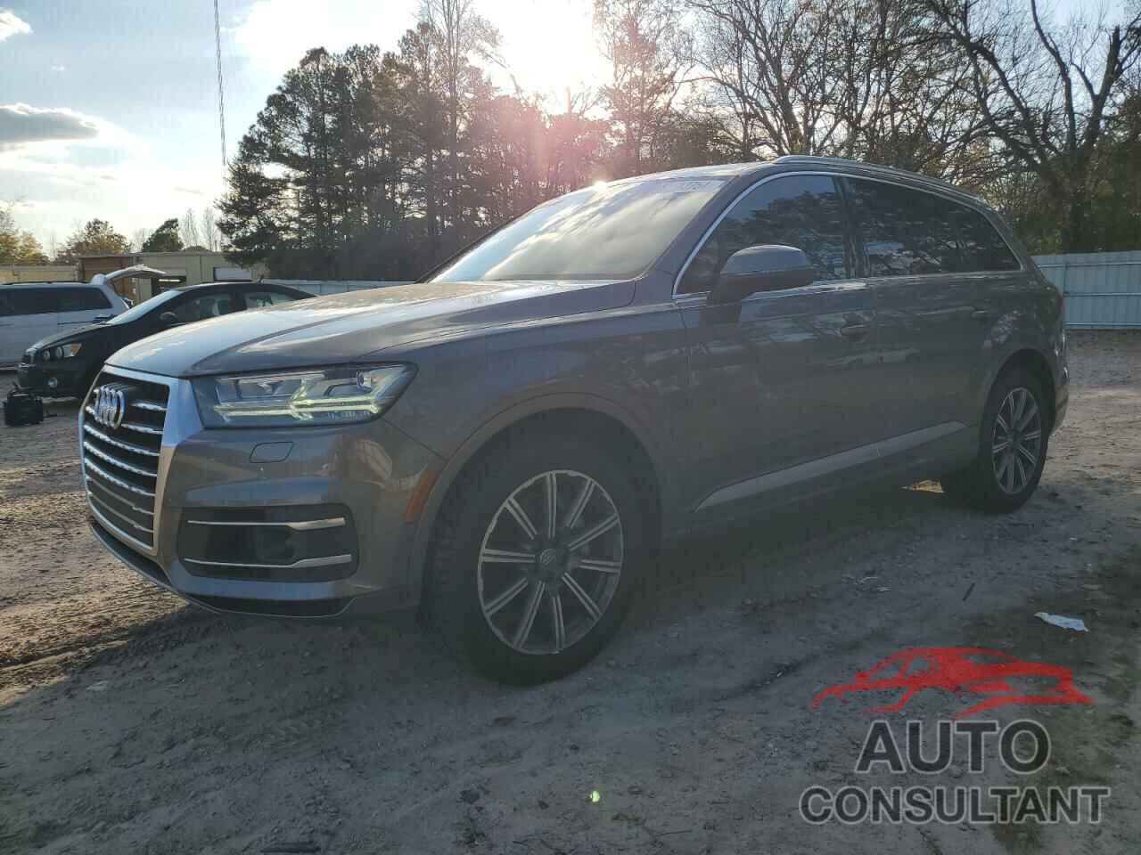 AUDI Q7 2017 - WA1LAAF70HD008117