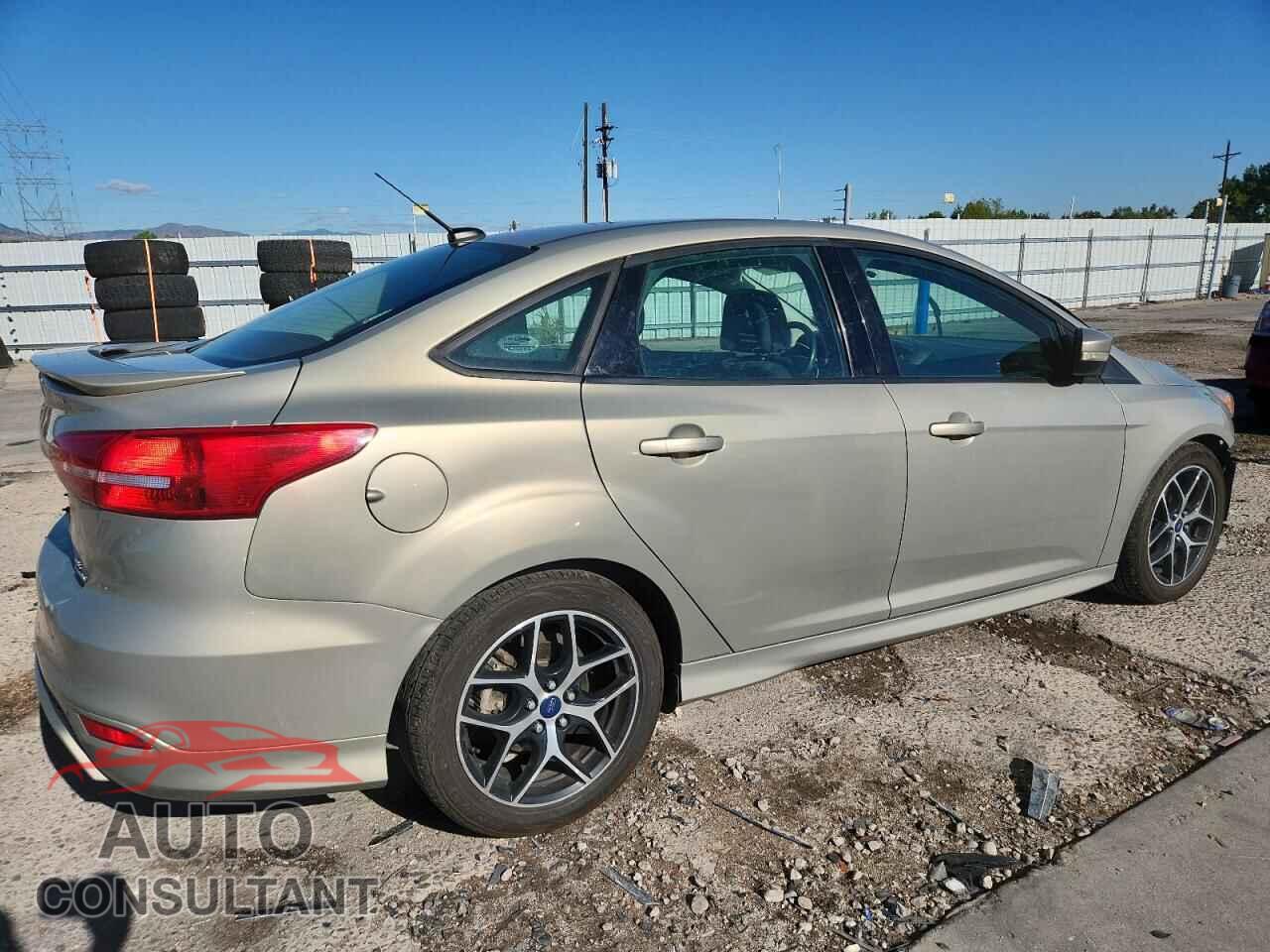 FORD FOCUS 2016 - 1FADP3F29GL225443
