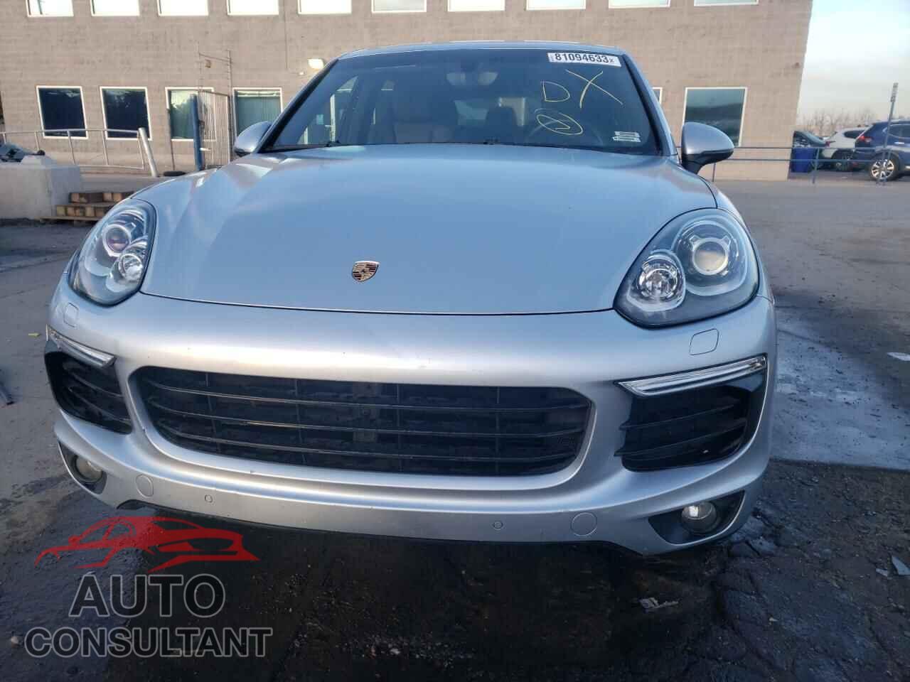 PORSCHE CAYENNE 2017 - WP1AA2A23HKA87193