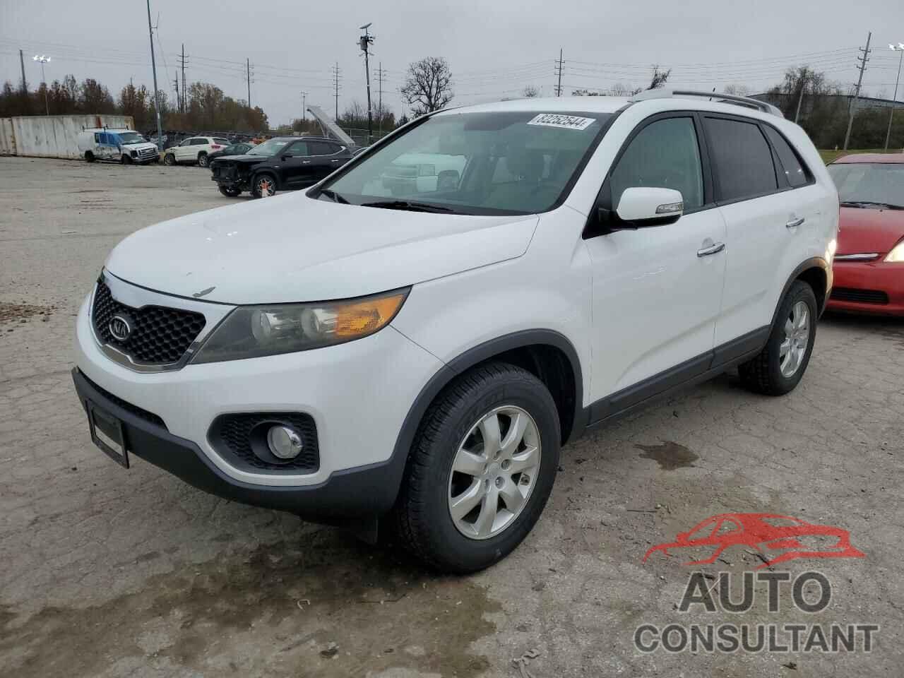 KIA SORENTO 2011 - 5XYKT4A15BG024077