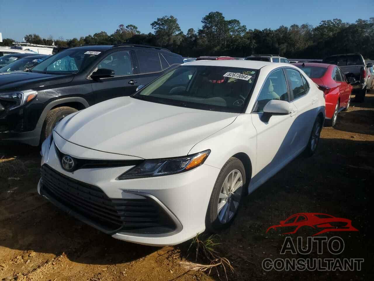TOYOTA CAMRY 2021 - 4T1C11AK4MU538646