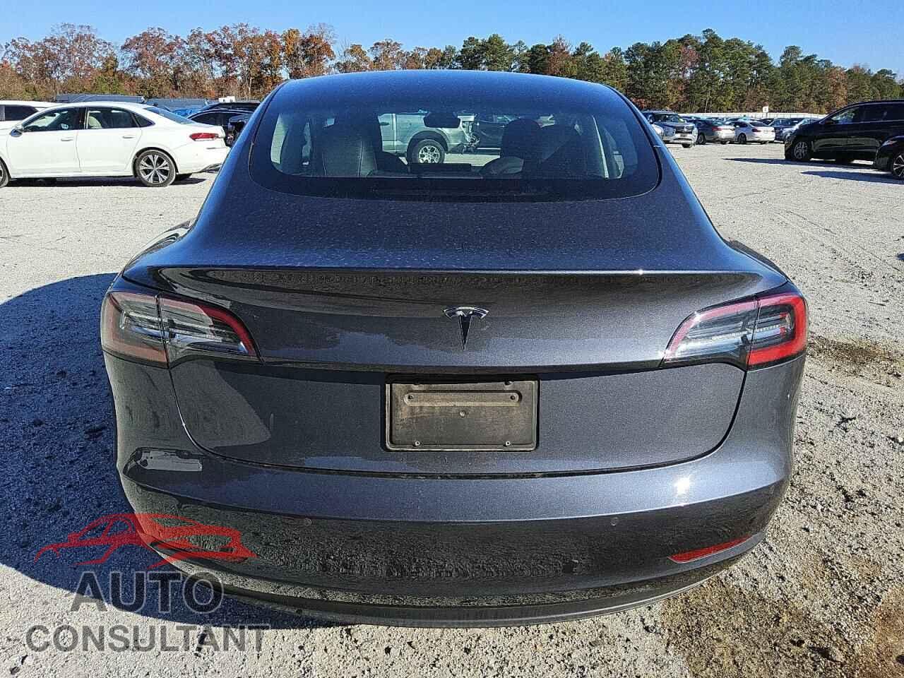 TESLA MODEL 3 2022 - 5YJ3E1EA7NF370683