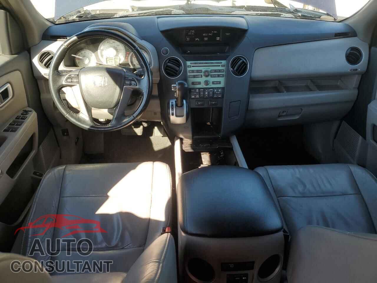 HONDA PILOT 2011 - 5FNYF3H54BB050908