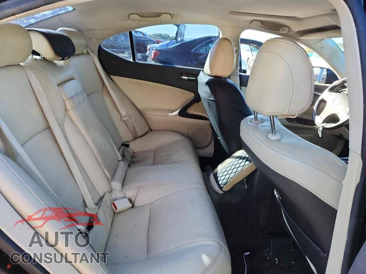 LEXUS IS 2012 - JTHBF5C23C5170134