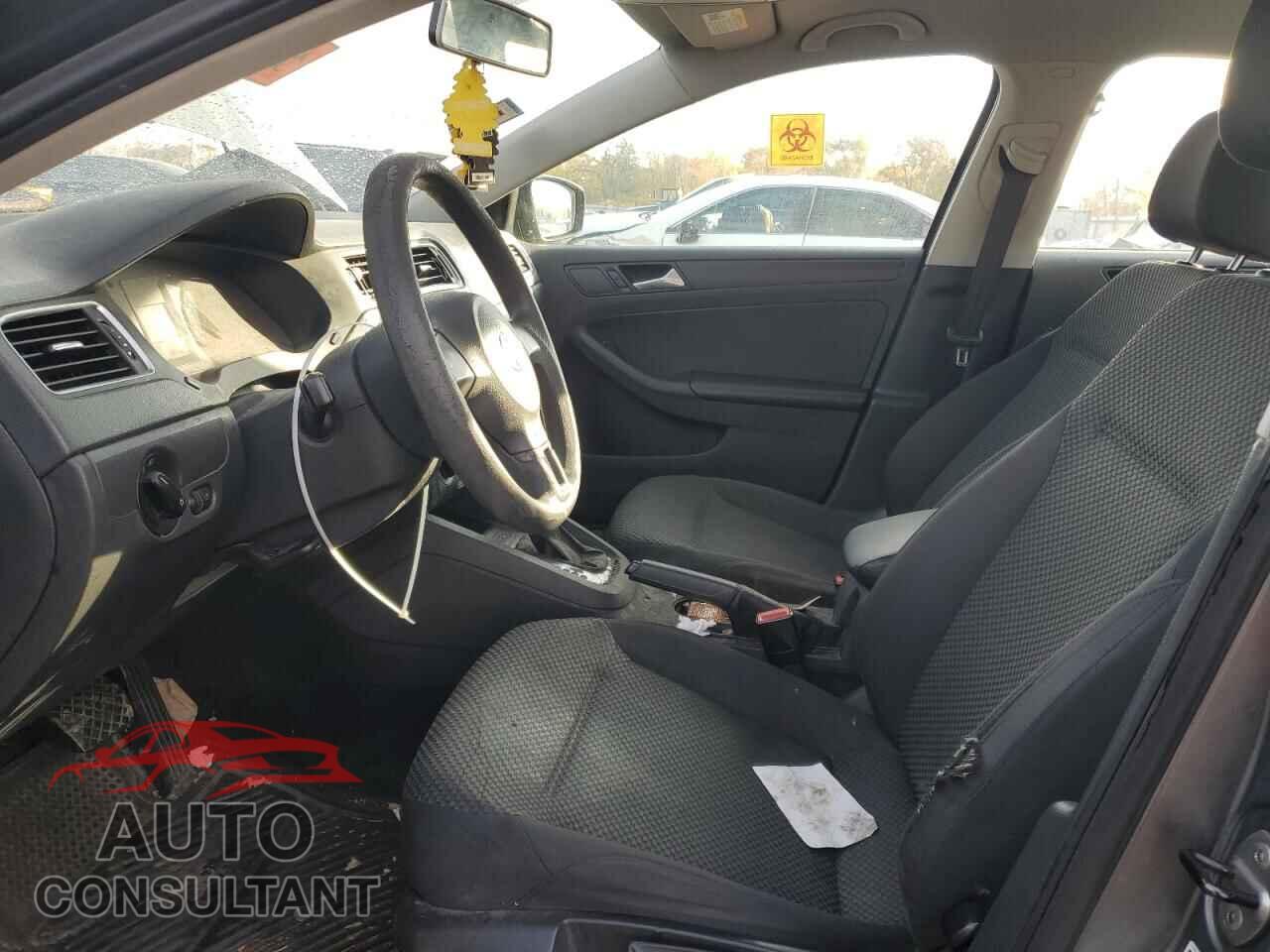 VOLKSWAGEN JETTA 2014 - 3VW2K7AJ8EM232429