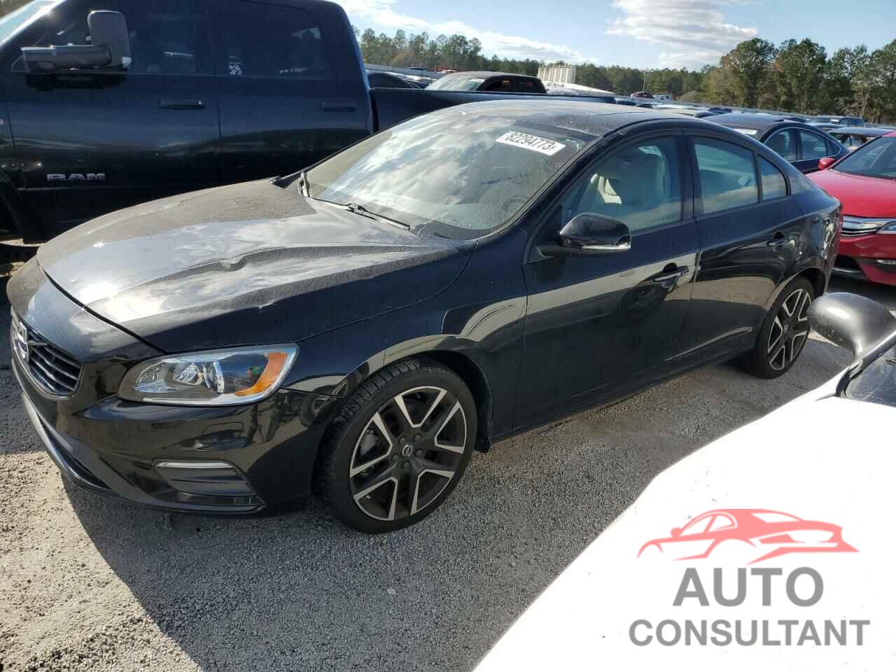 VOLVO S60 2017 - YV126MFL3H2432138