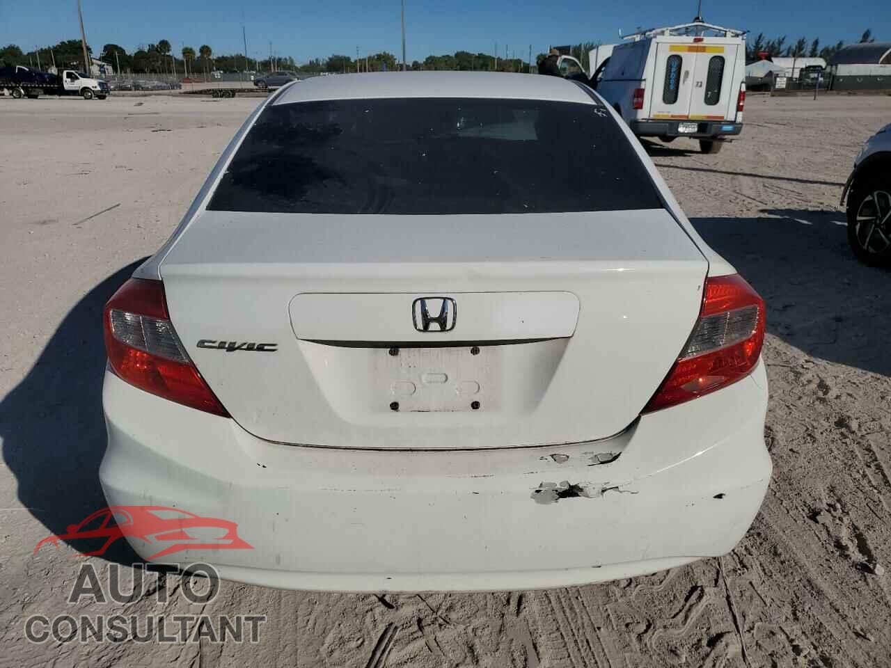 HONDA CIVIC 2012 - 2HGFB2F55CH590815