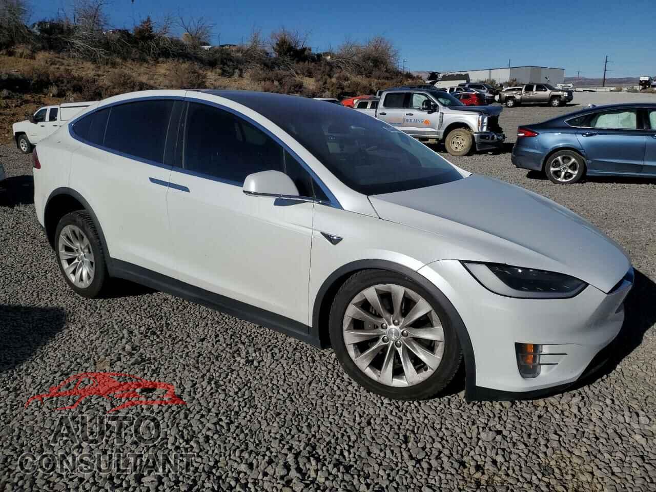 TESLA MODEL X 2018 - 5YJXCDE28JF091402