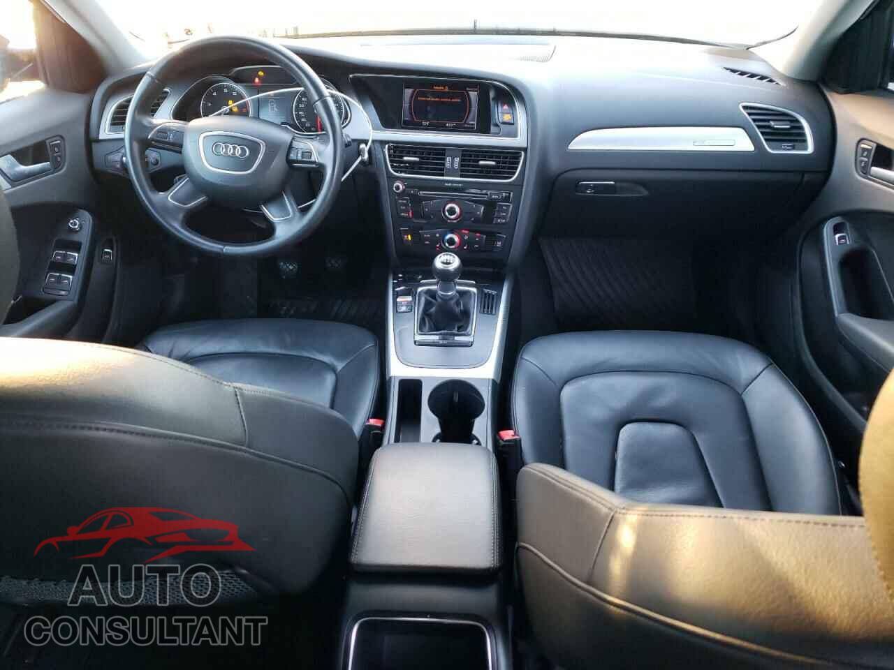 AUDI A4 2014 - WAUDFAFL8EN013108