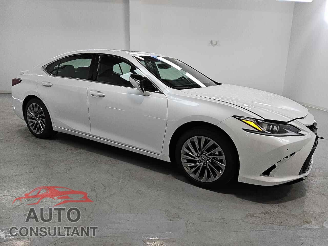 LEXUS ES300 2025 - 58AEA1C13SU067852