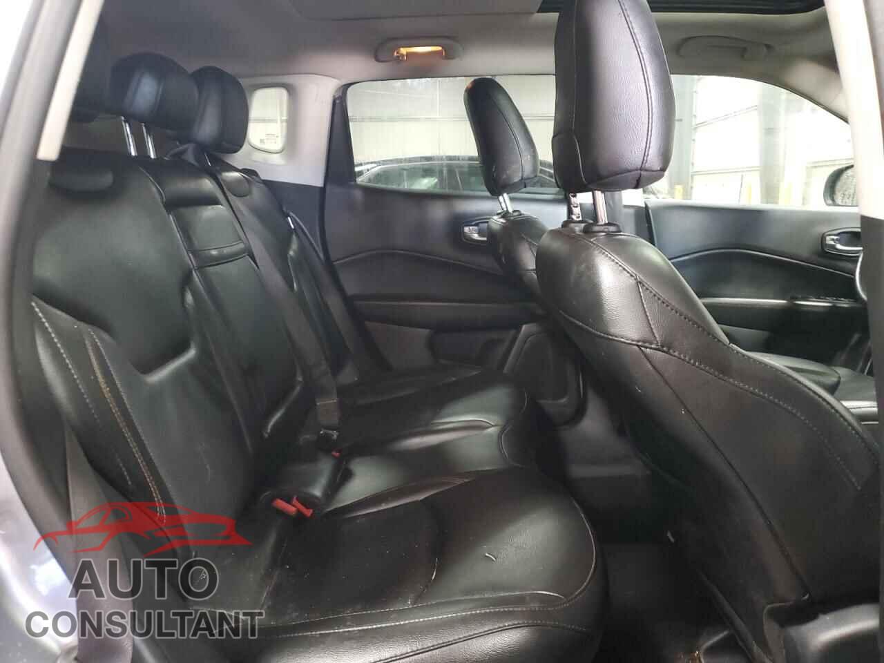 JEEP COMPASS 2019 - 3C4NJDCB2KT622354