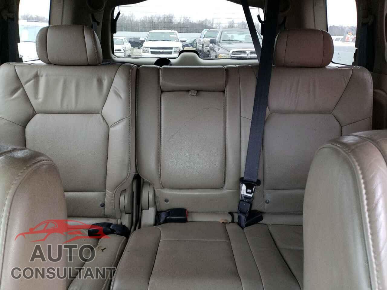 HONDA PILOT 2011 - 5FNYF3H98BB024783