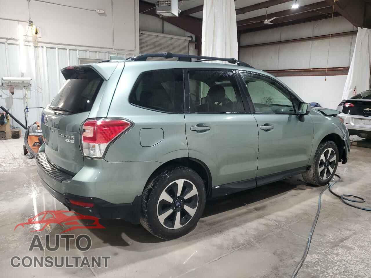 SUBARU FORESTER 2017 - JF2SJAECXHH436643