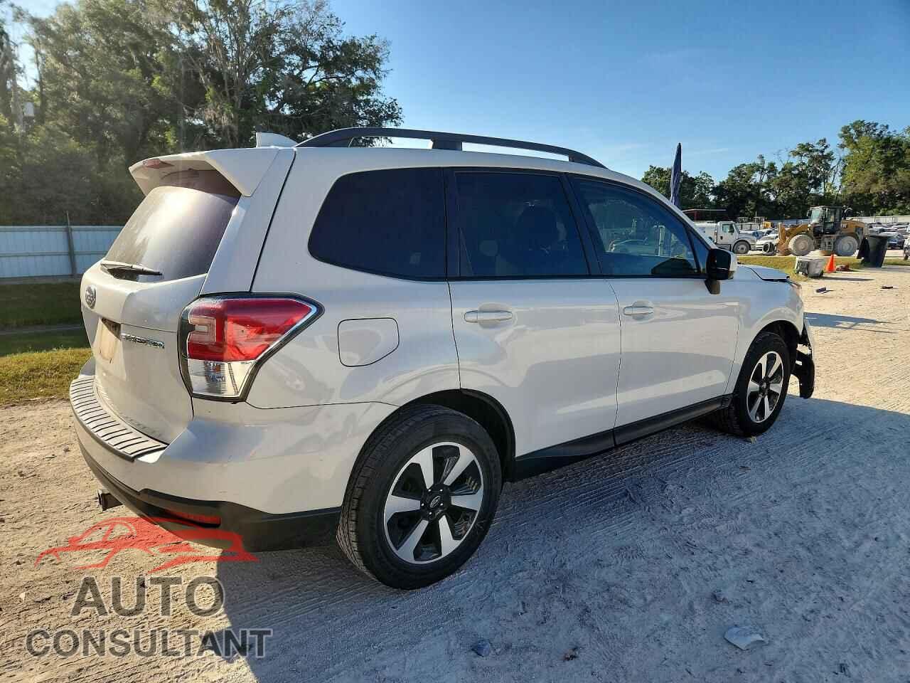SUBARU FORESTER 2018 - JF2SJAEC0JH509444