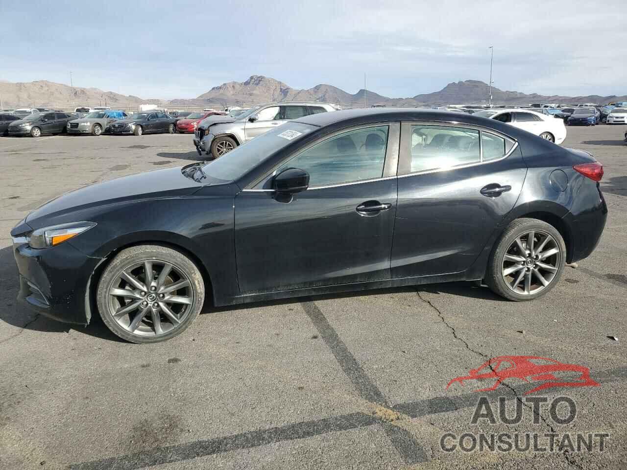 MAZDA 3 2018 - 3MZBN1V39JM203340
