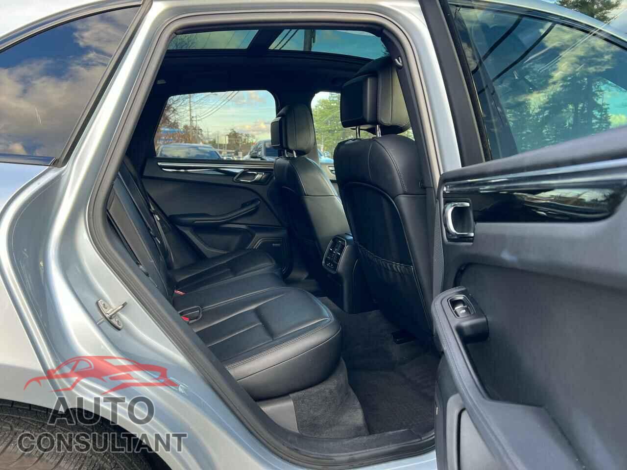 PORSCHE MACAN 2016 - WP1AB2A5XGLB41864