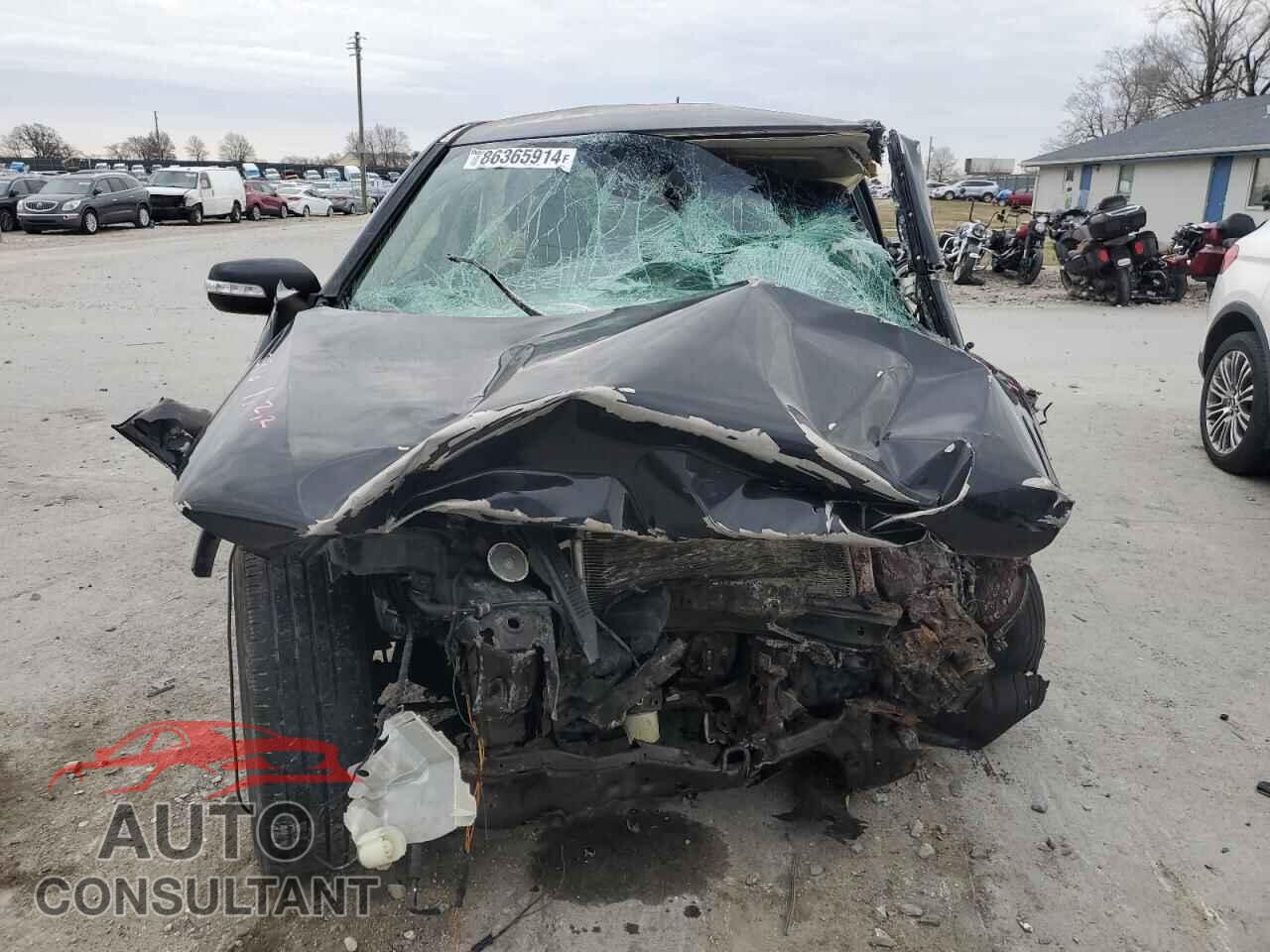KIA SORENTO 2011 - 5XYKT3A16BG009128