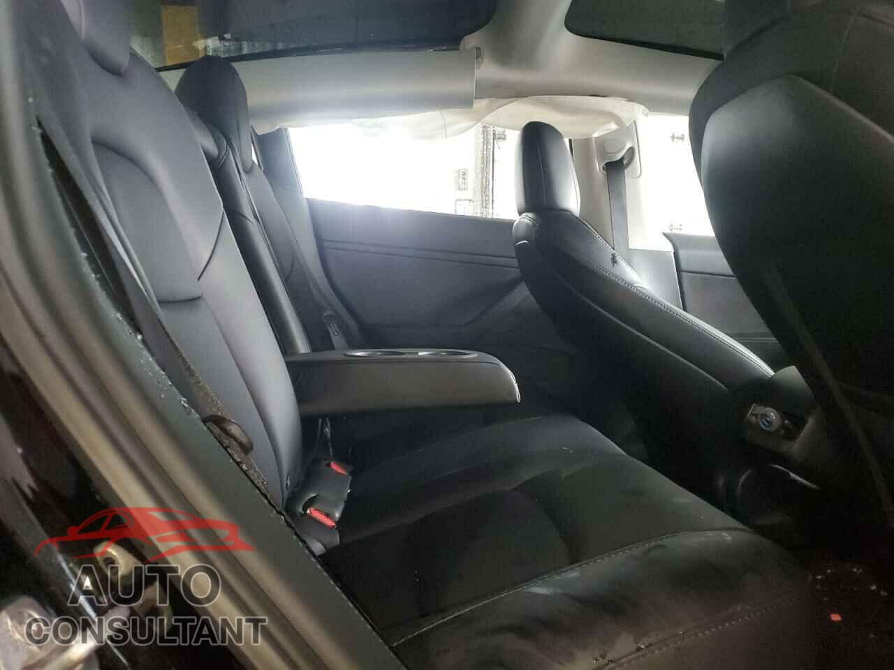 TESLA MODEL 3 2023 - 5YJ3E1EB4PF467674