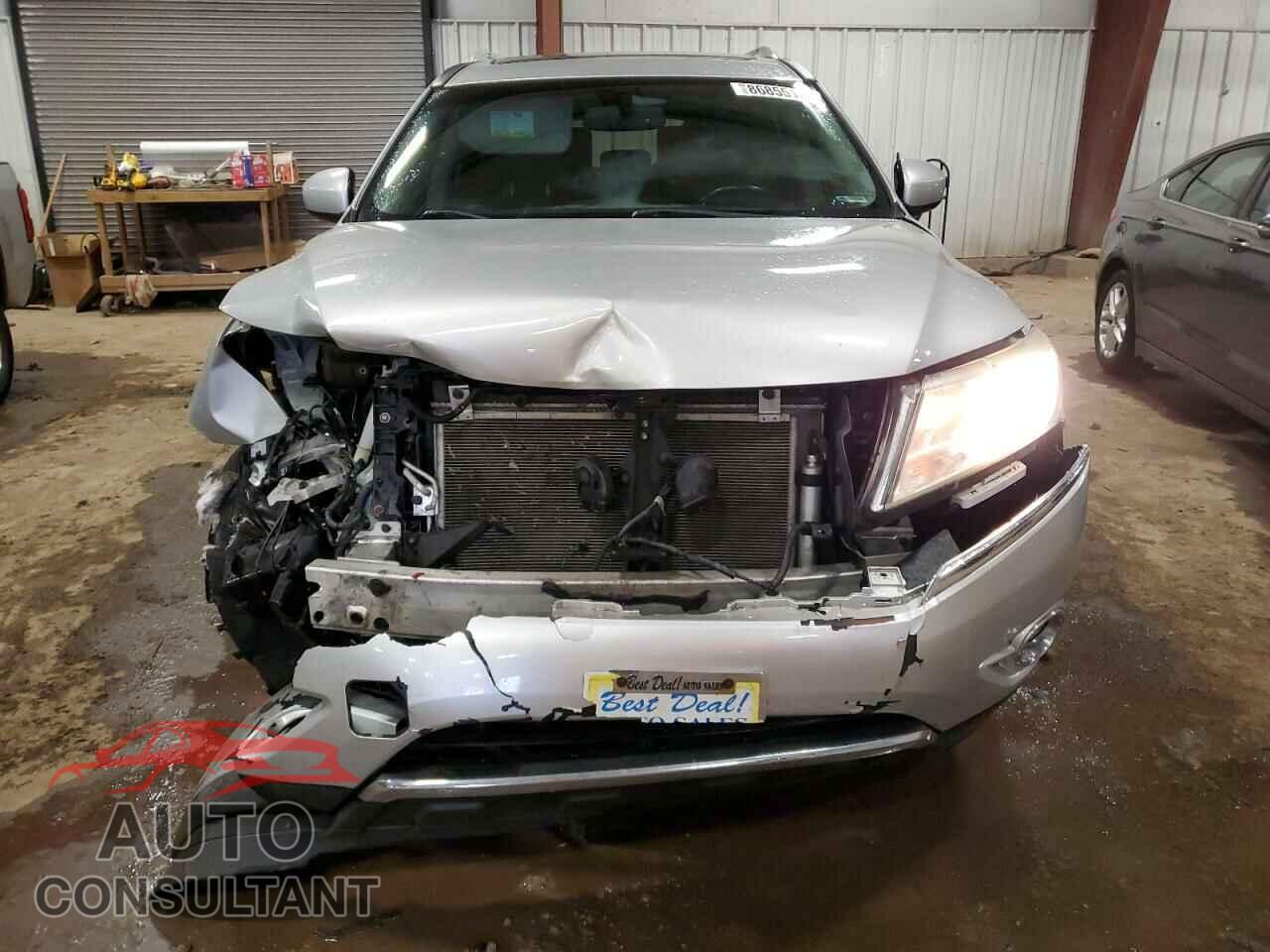 NISSAN PATHFINDER 2014 - 5N1AR2MM0EC666165