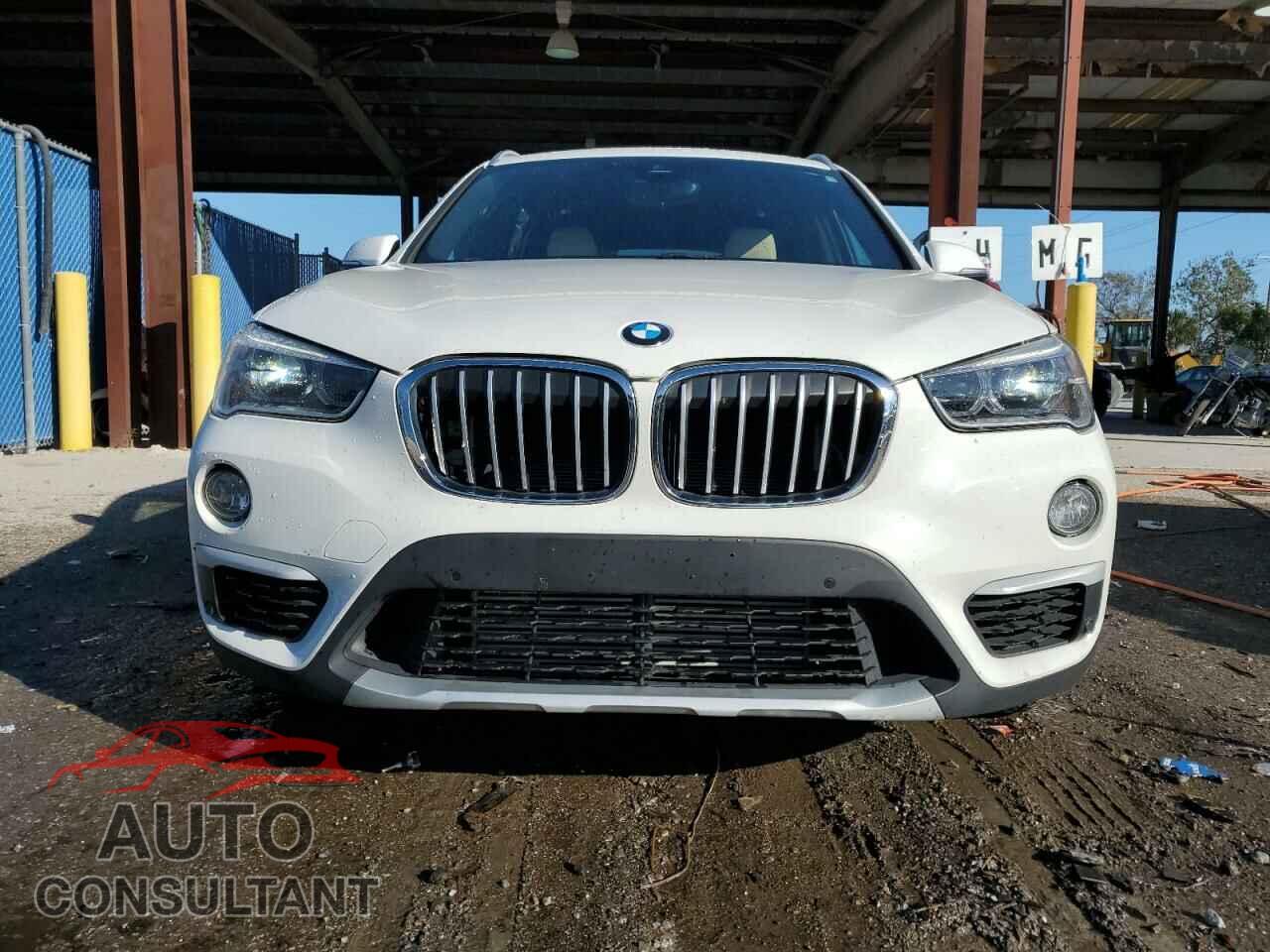 BMW X1 2016 - WBXHT3C38GP884565