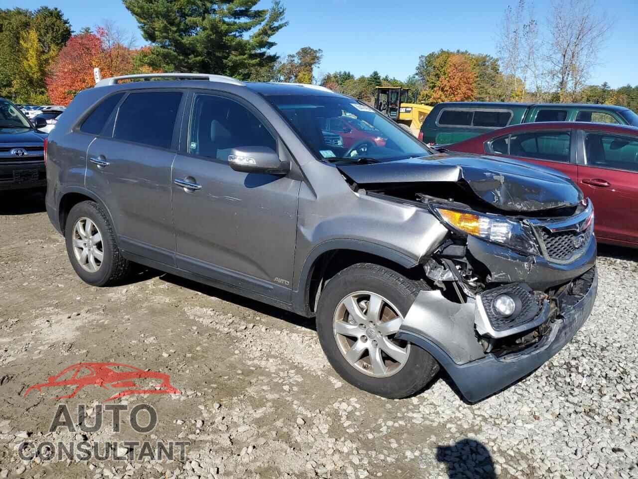 KIA SORENTO 2013 - 5XYKTDA64DG387579
