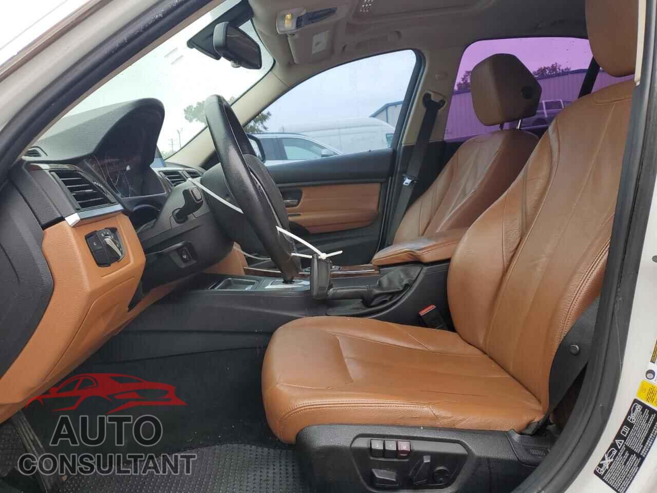 BMW 3 SERIES 2013 - WBA3B5C56DF596940