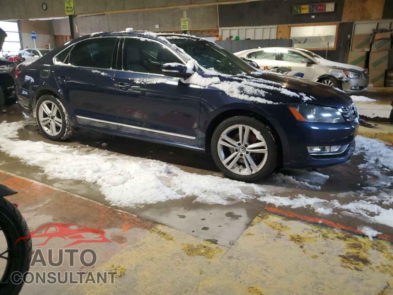 VOLKSWAGEN PASSAT 2013 - 1VWCN7A31DC093239