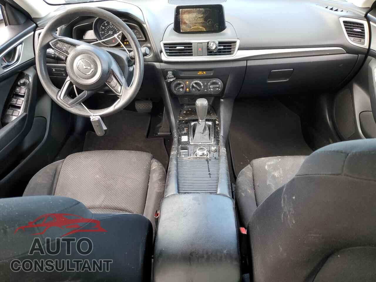 MAZDA 3 2017 - 3MZBN1U73HM112689