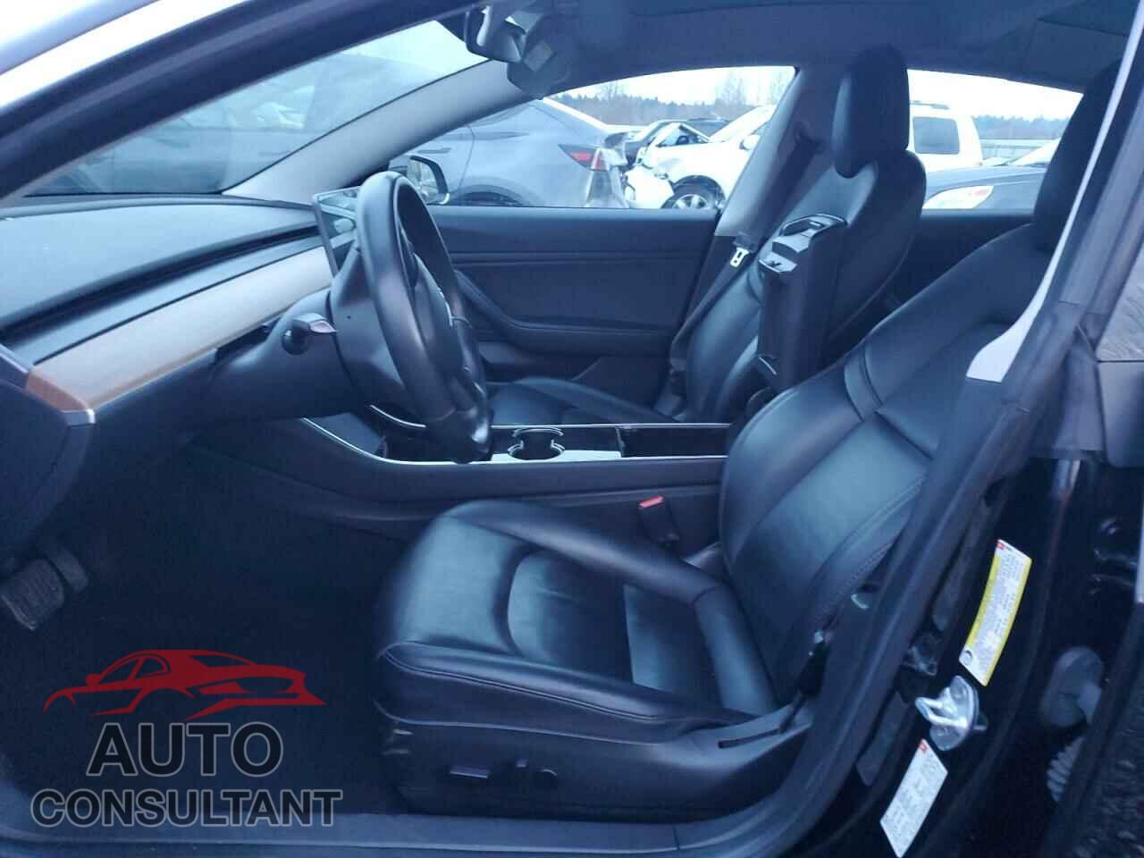 TESLA MODEL 3 2018 - 5YJ3E1EA0JF003893
