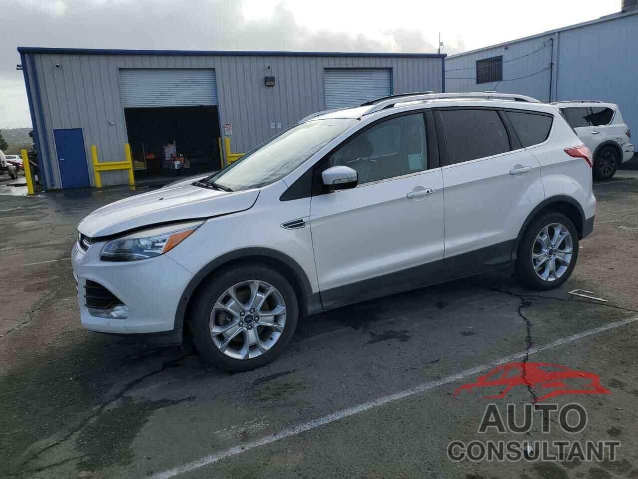 FORD ESCAPE 2016 - 1FMCU0J91GUB60935