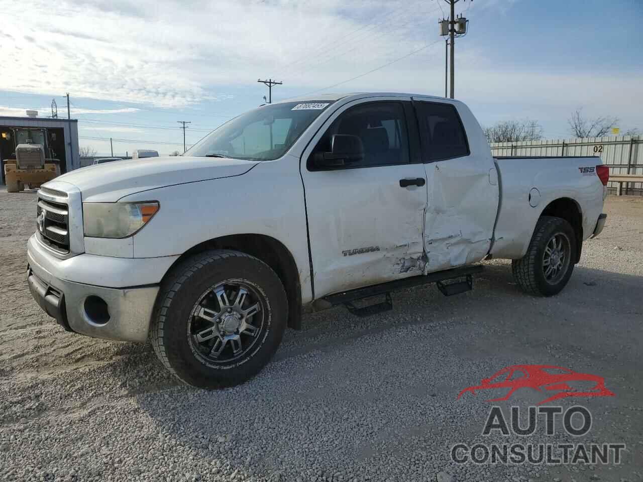 TOYOTA TUNDRA 2013 - 5TFRM5F19DX063801