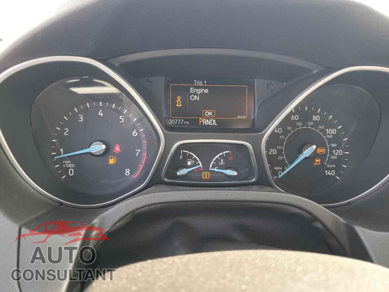 FORD FOCUS 2015 - 1FADP3E20FL256273