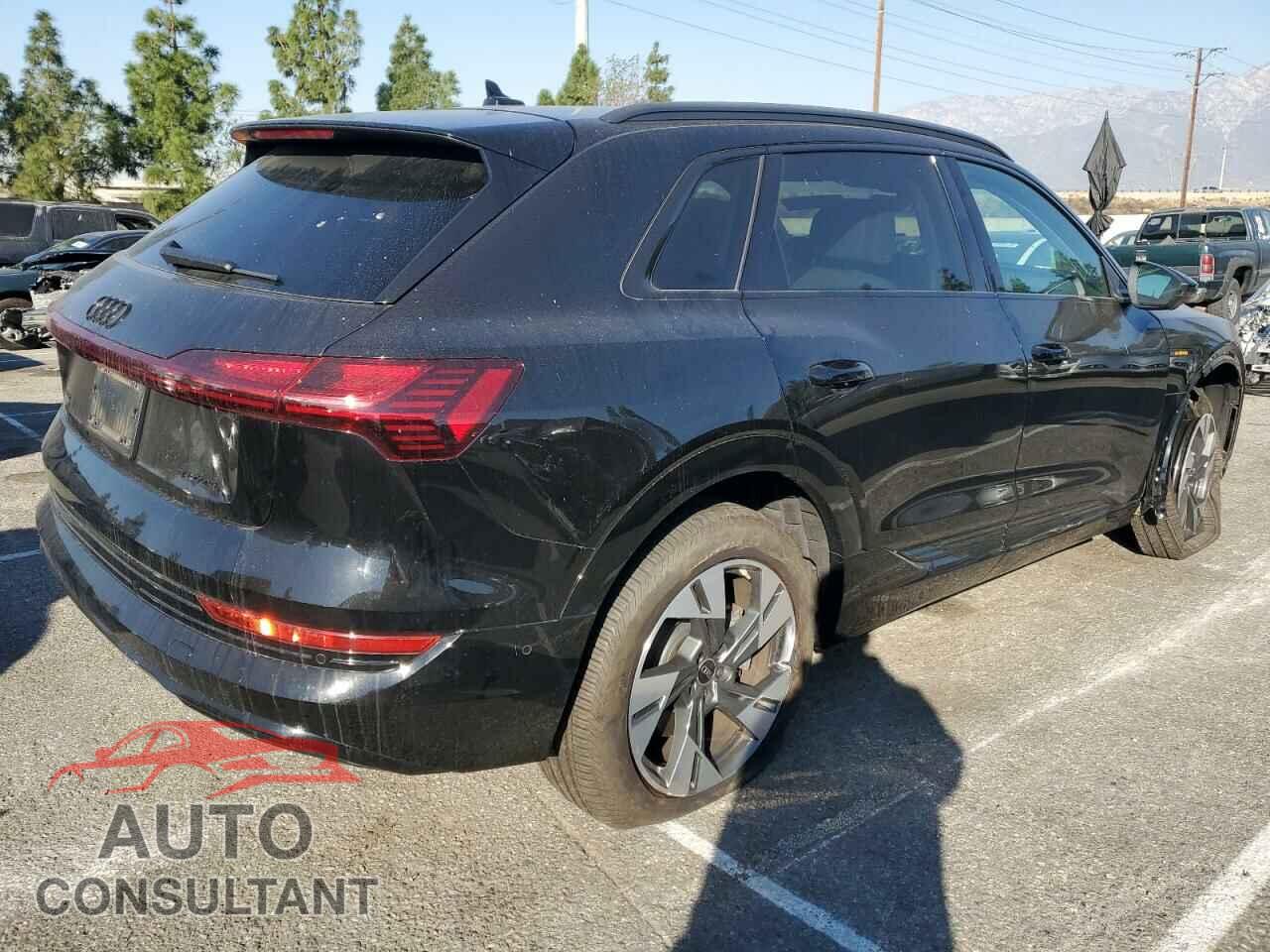 AUDI E-TRON 2023 - WA1AAAGE7PB025575